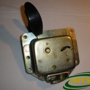 NOS LAND ROVER SERIES DEFENDER 101FWC RH AND REAR ANTI BURST DOOR LOCK 395041