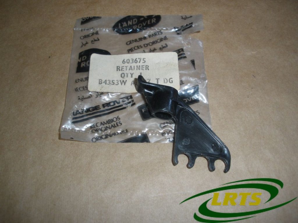 NOS GENUINE LAND ROVER RETAINER HT CABLES V8 90/110 & SERIES 109 V8