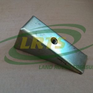 NOS GENUINE LAND ROVER 88 SEAT BELT ANCHOR BRACKET CENTRE PART 338752