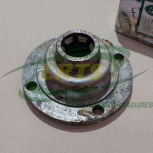 GENUINE LAND ROVER 4 SPEEDV8 FRONT OUTPUT FLANGE SERIES 101FWC DEFENDER FRC2256