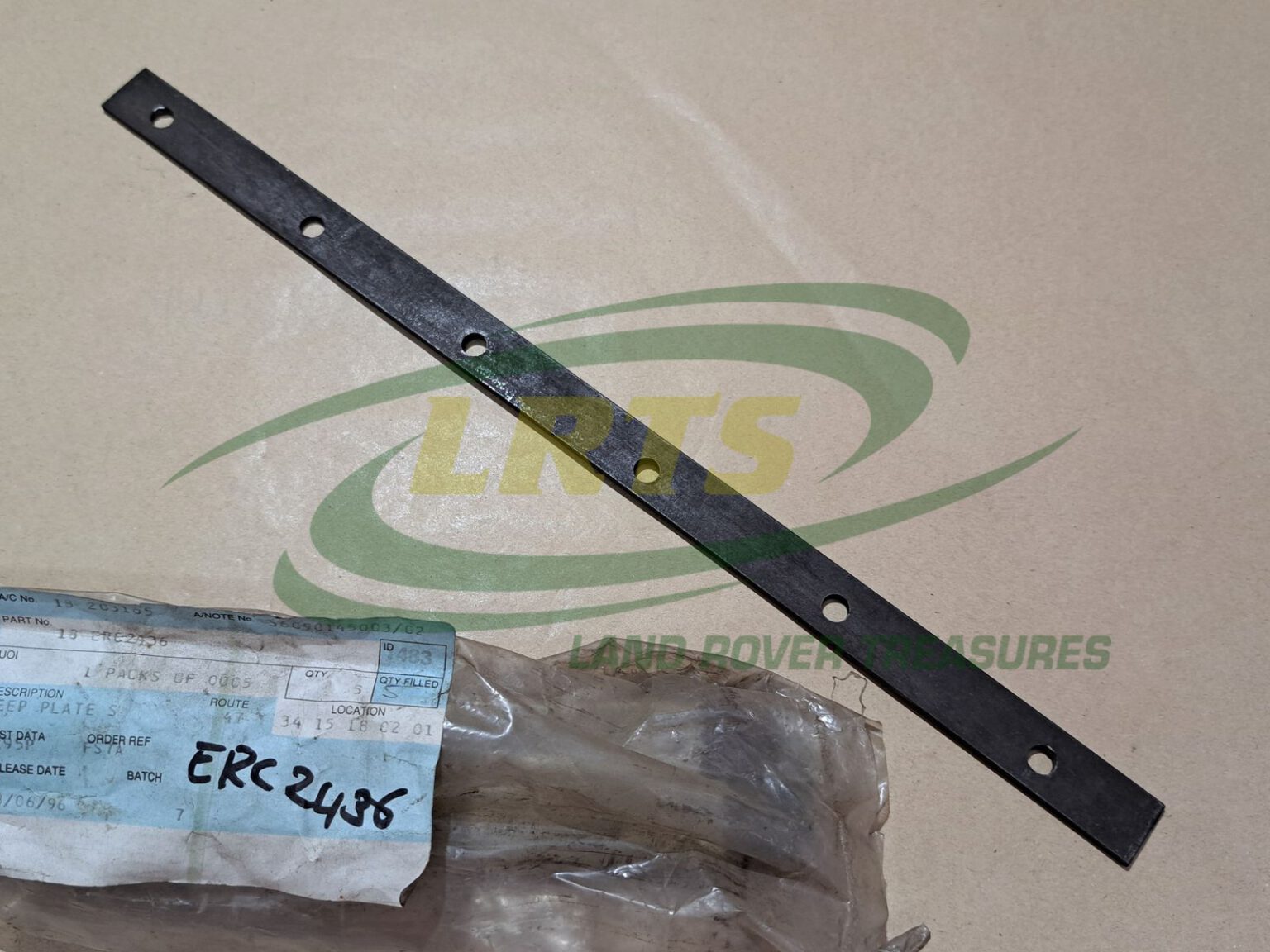 ERC2436 PLATE KEEPER ENGINE LAND ROVER SERIES Land Rover Treasure Shop