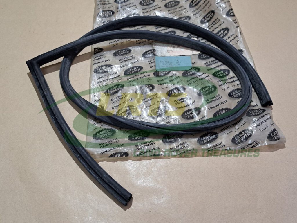 MXC3677 SEAL LH UPPER SIDE ROOF LAND ROVER DEF Land Rover Treasure Shop