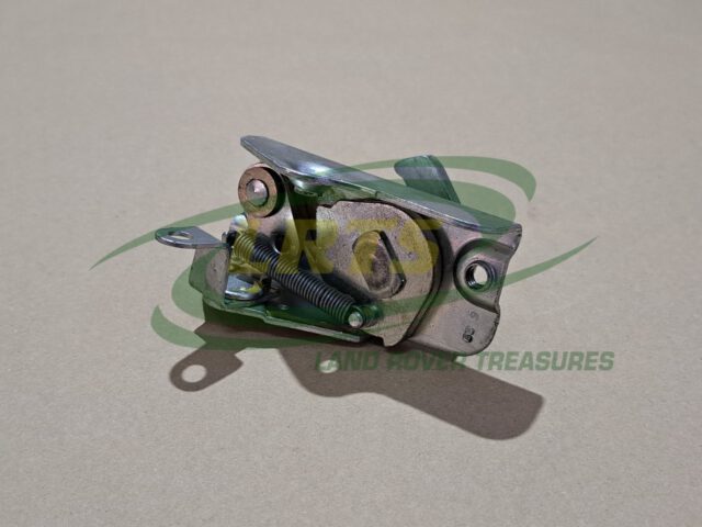 NOS GENUINE LAND ROVER RIGHT REAR SEAT SQUAB LATCH ASSY RANGE ROVER CLASSIC DISCOVERY 1 MWC8300