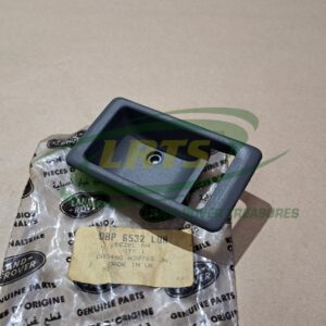 NOS GENUINE LAND ROVER RH INNER DOOR HANDLE MIST GREY HOUSING DISCOVERY 1 DBP6532LUN