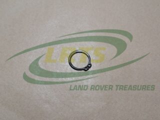 NOS GENUINE LAND ROVER 4 & 6 CYLINDER LT85 TRANSFER CASING SELECTOR SHAFT RETAINING CIRCLIP SANTANA SERIES 3 DEFENDER CR120215