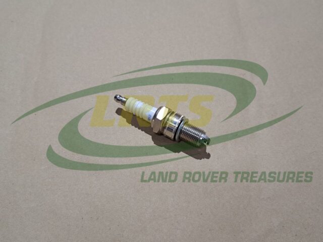 NOS LAND ROVER 2.5 PETROL & V8 SPARK PLUG DEFENDER RANGE ROVER CLASSIC DISCOVERY 1 RTC3812