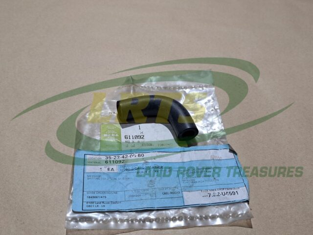 NOS GENUINE LAND ROVER V8 RH BREATHER TO ROCKER COVER HOSE DEFENDER RANGE ROVER CLASSIC DISCOVERY 1 611092