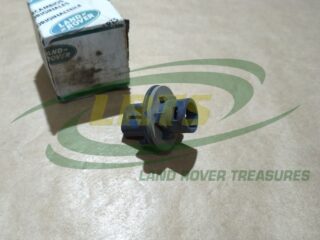 NOS GENUINE LAND ROVER STOP & TAIL LIGHT BULB HOLDER DEFENDER RANGE ROVER P38 FREELANDER 1 XBP100190