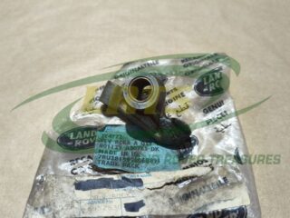 NOS GENUINE LAND ROVER DIESEL EXHAUST VALVE LH ROCKER SERIES 1 2 2A 3 274772 274766