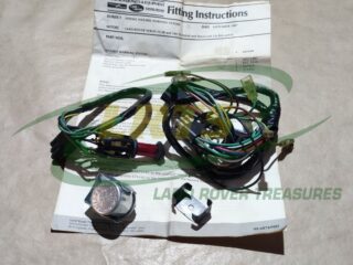 NOS GENUINE LAND ROVER HAZARD WARNING LIGHT KIT SERIES 3 607698