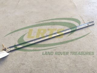 NOS GENUINE LAND ROVER LH DOOR BOTTOM CAPPING LIGHTWEIGHT 335737