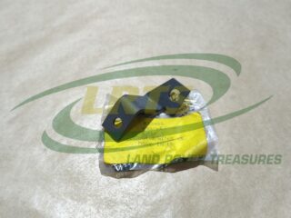 NOS GENUINE LAND ROVER OIL COOLER PIPE TO CYL HEAD BRACKET 533855