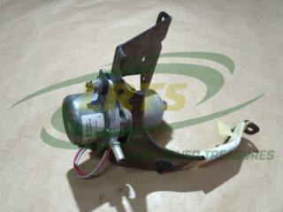 USED GENUINE LAND ROVER 4.0/4.2/4.4 PETROL VACUUM PUMP WITH BRACKET L320 L322 DISCOVERY 3 4 SQJ500082 SQJ500081